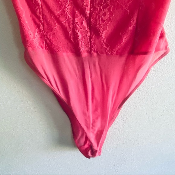 Revolve Bandit pink lace bodysuit - Picture 6 of 10